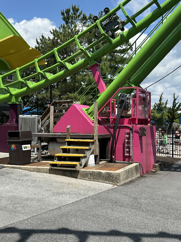 Hydraulic roller coaster